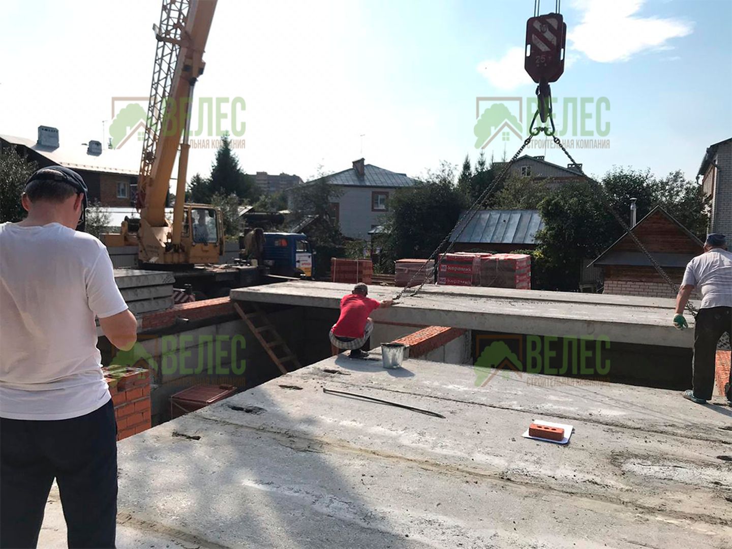 Строительство цоколя и перекрытия